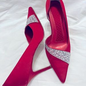 Elegant satin pumps with pearls and rhinestones in excellent condition.